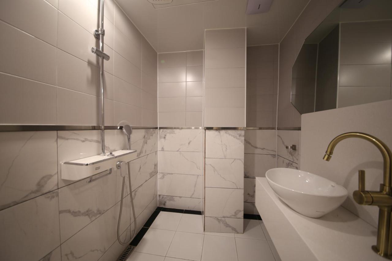 Hotel Vantt Кванджу Экстерьер фото